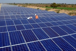 Watching SunEdison’s Collapse, Solar Industry Resets