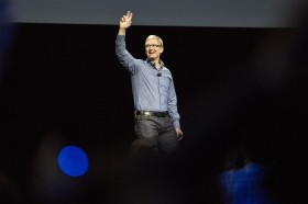 Apple Rolls Out Privacy-Sensitive Artificial Intelligence